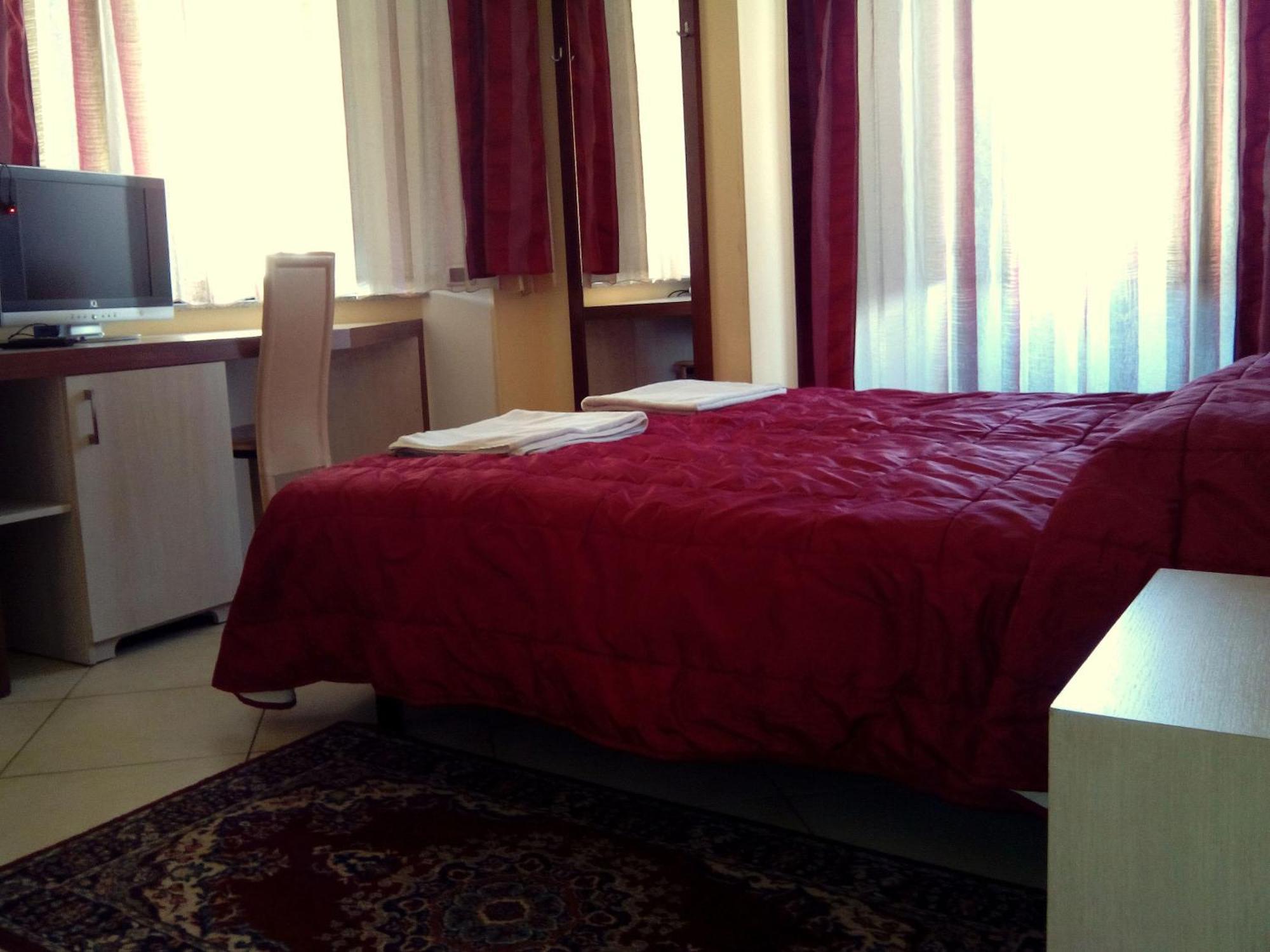 Hotel Conte Ruggero Serra San Bruno Værelse billede