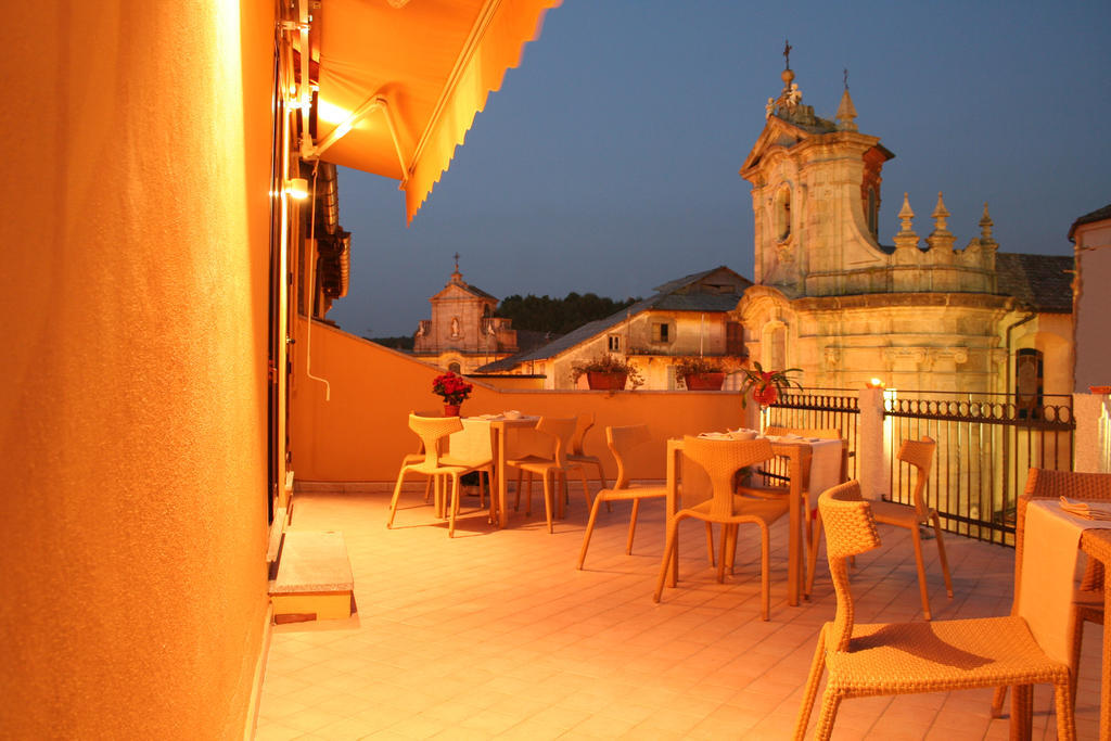 Hotel Conte Ruggero Serra San Bruno Eksteriør billede